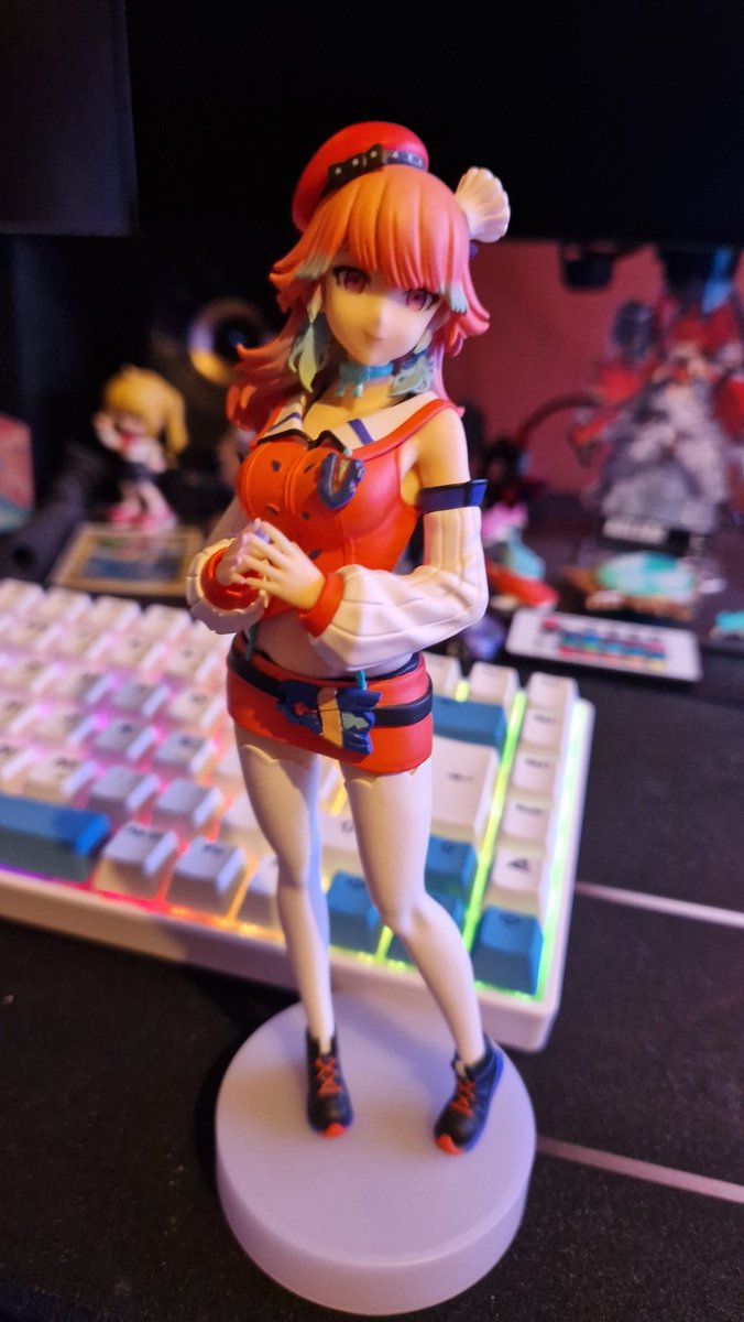 drahrek's tweet photo. @takanashikiara Frohe Weihnachten🎄, my sister even got me my Kami Oshi for christmas. :) https://t.co/hnfDsMBu4S