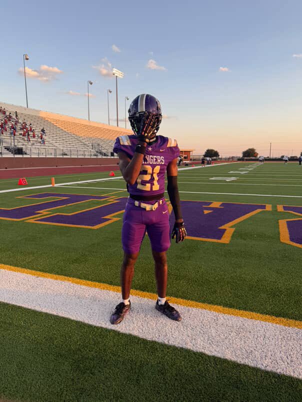 MarkelGates's tweet image. Check out my highlights!
Cb
6’2
185lbs
4.48 40
Class of 26
hudl.com/v/2TEHtj