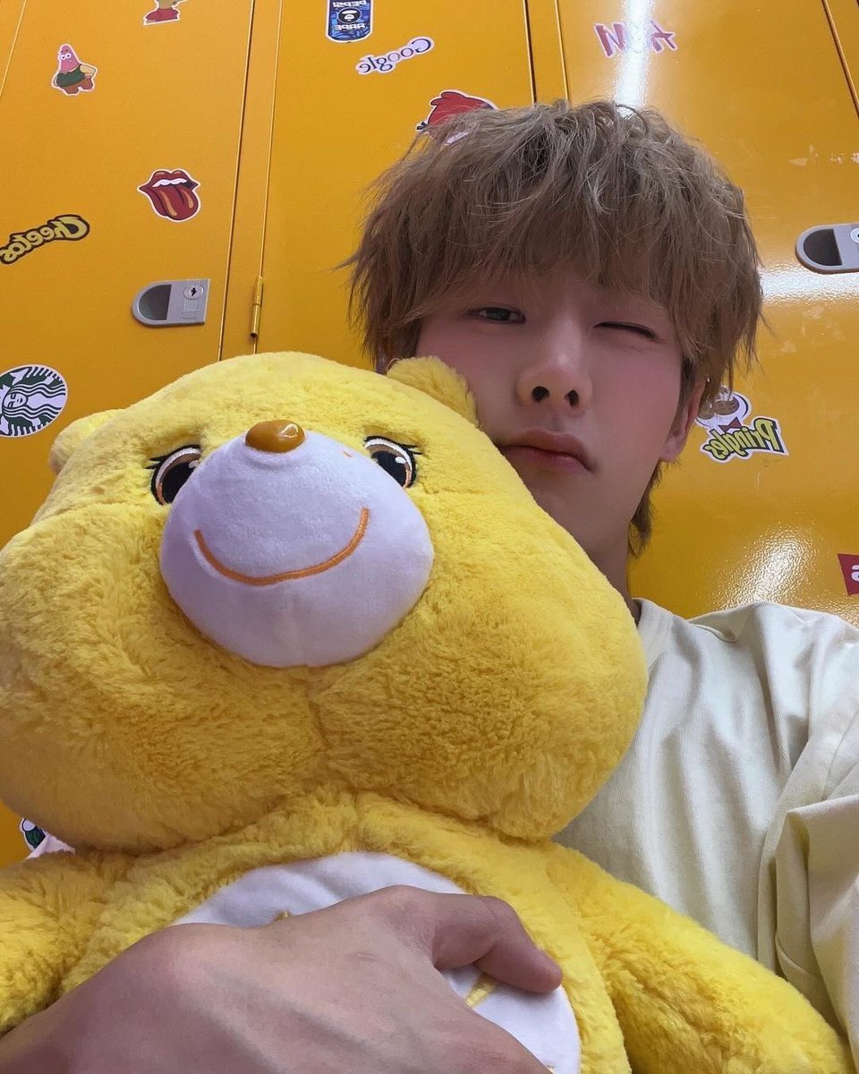 tinyjjunh's tweet photo. feliz cumpleaños amor de mi vida, mi angelito en tierra, ilysm dohyun 🤎 https://t.co/ofXMs1nmDx