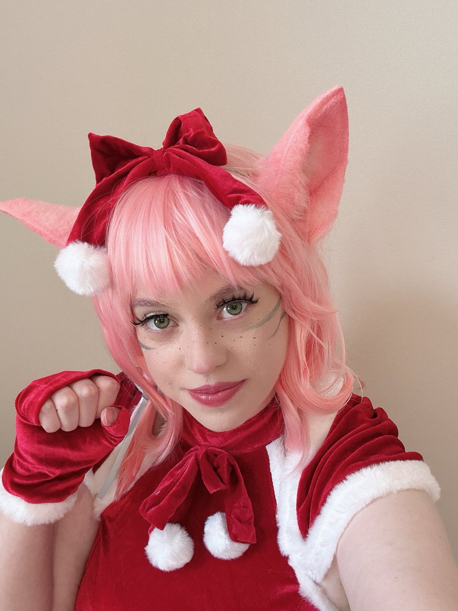Lilly 💖 Vtuber in Training🦇 📚 tweet media