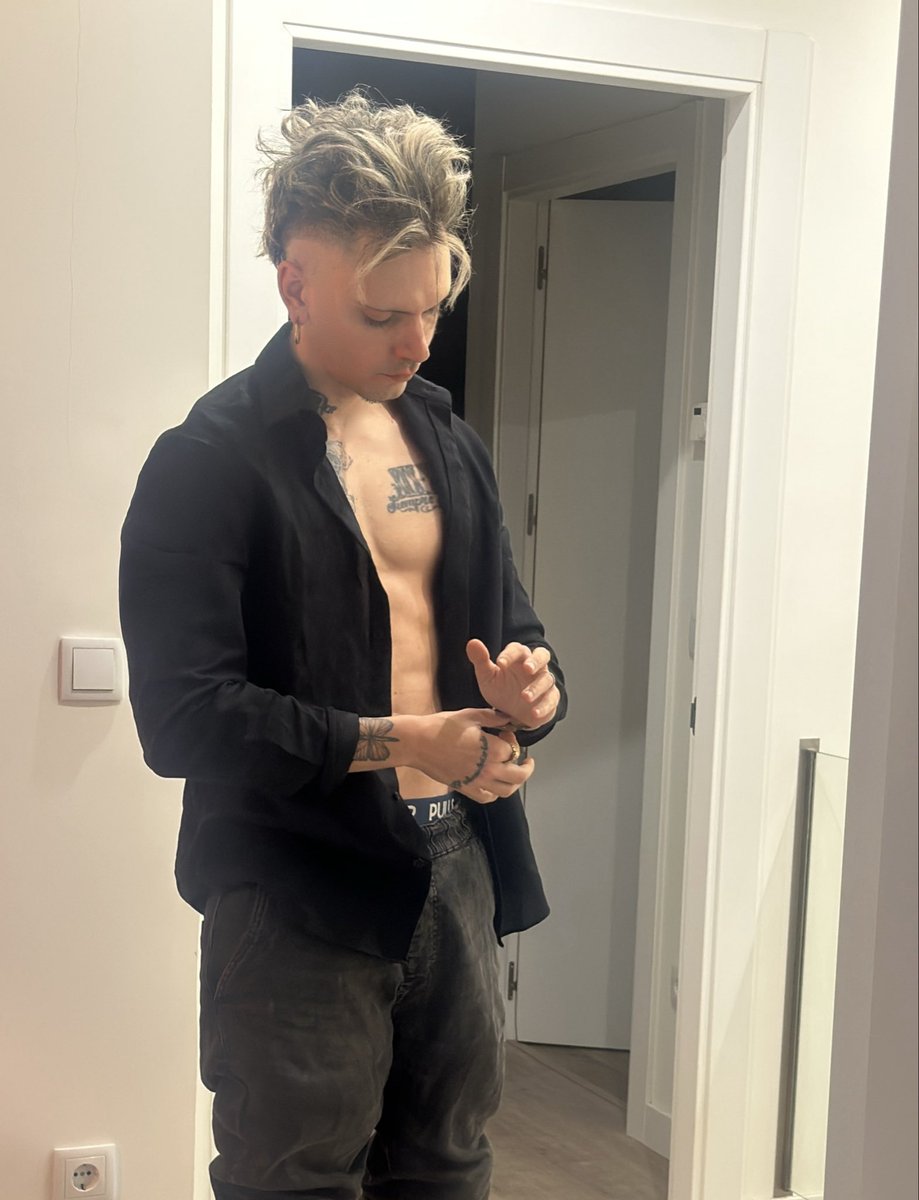 BLAKE tweet media