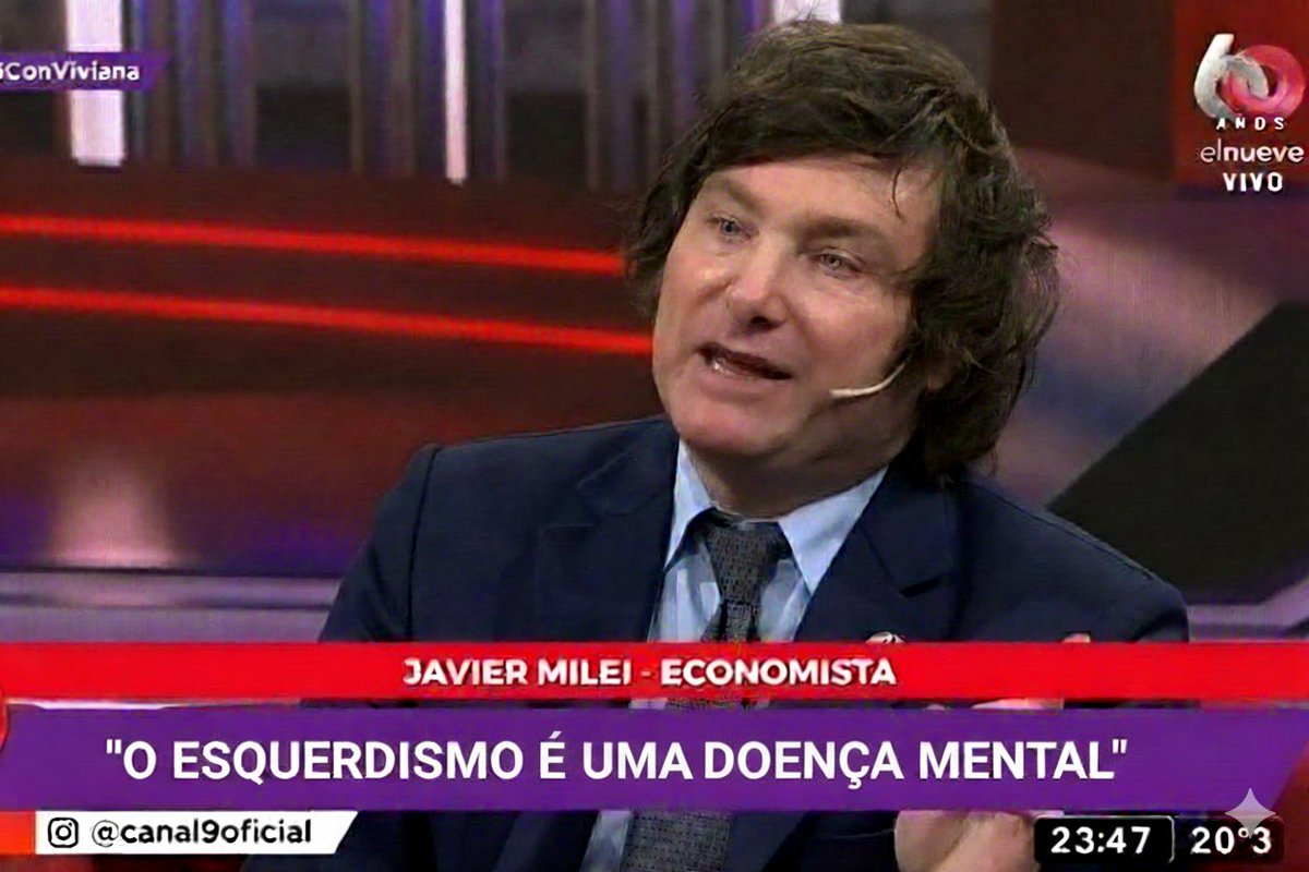 osrduarte's tweet image. Minha mãe no dia 25: "Gabriel, seu tio comunista vem almoçar aqui, por favor não diga nada sobre política."

Eu depois de 5 min 👇🏻