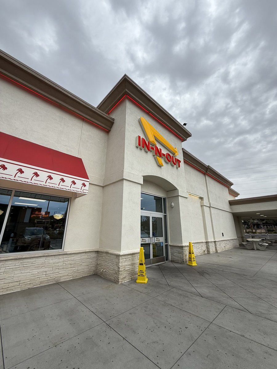 swilly ☻ tweet media