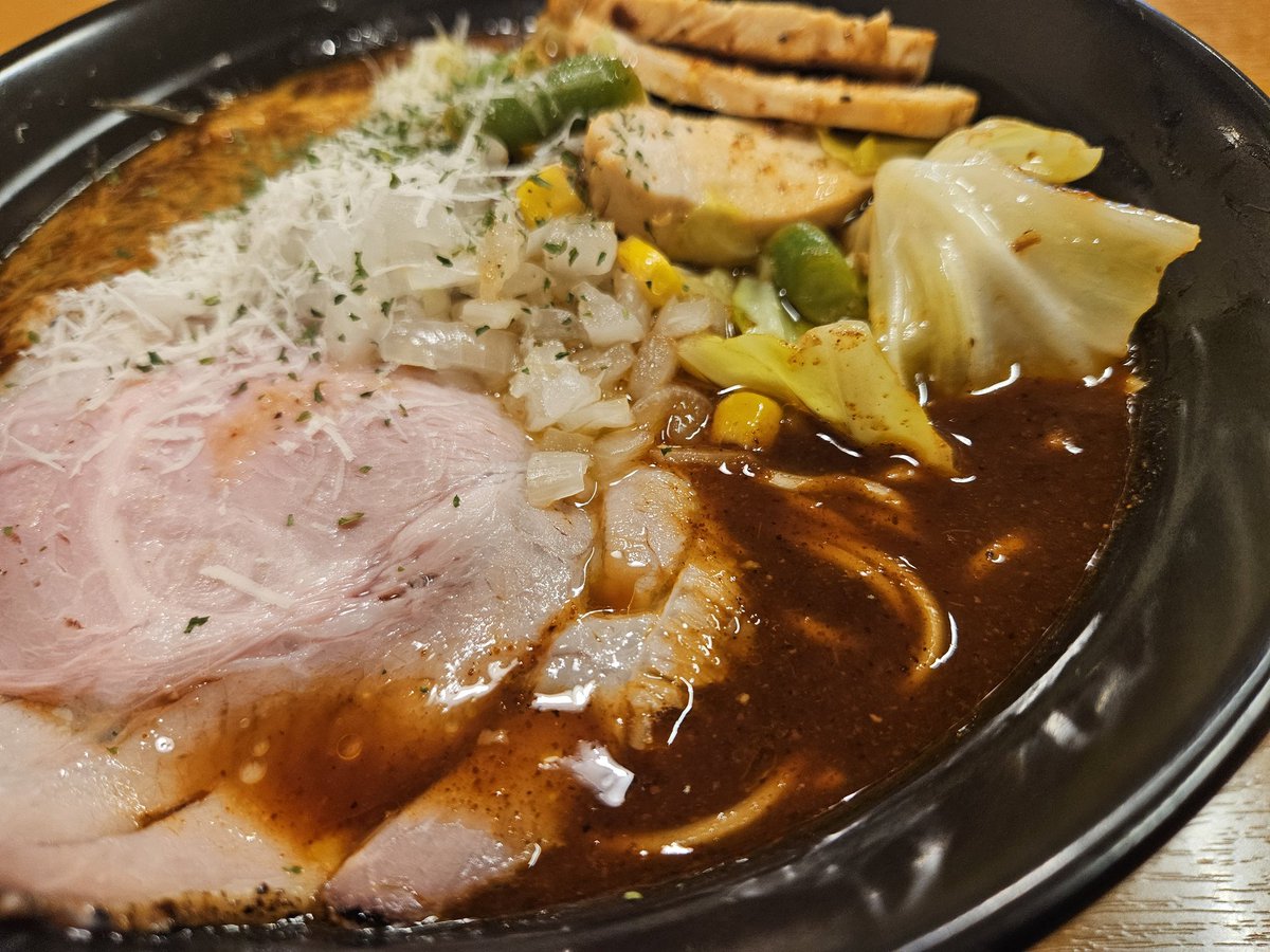 menyaSO's tweet image. おはようございます
大変申し訳ありません
本日12月25日(木)は都合により

『臨時休業』

とさせていただきます
年末年始は定休水曜日以外は営業の予定です
よろしくお願いします