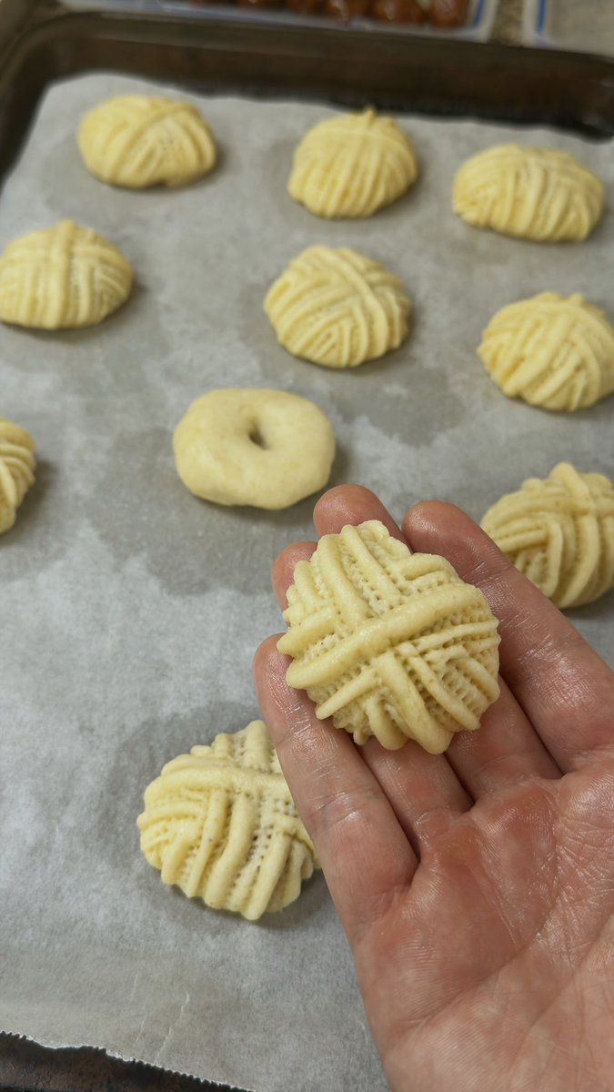 kebarab's tweet image. i made maamoul for christmas 😋🎄🙏