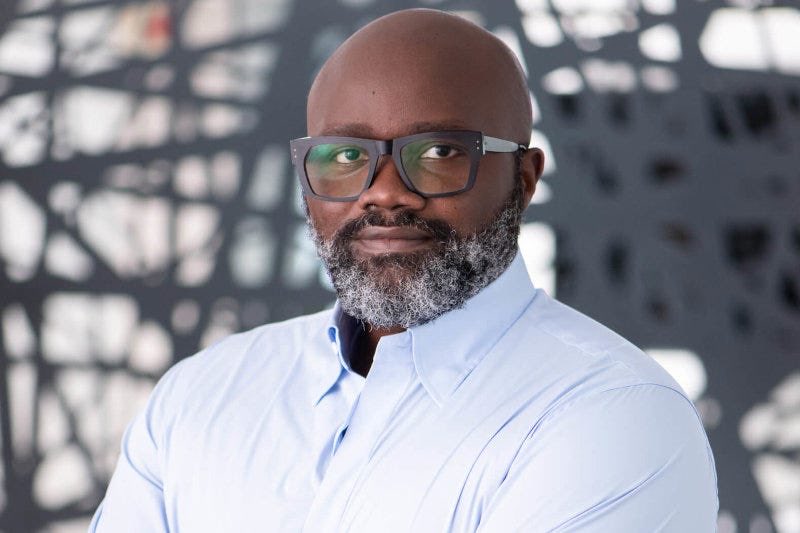 mmodiba10's tweet image. BREAKING NEWS BEFORE XMAS🔥🔥

The South African Police Services are looking for two alleged fugitives of which warrants of arrest have been issued for 

1- Mr Oliver Granet ( French) 
2- Mr David Damiba ( Ivory Coast) 

The warrants relate to a R681 million fraud case, the…