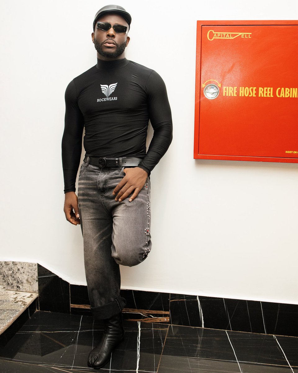 ZoroSwagbag's tweet image. - Merry Christmas from the “Man of the year”

Love from Coal city! 🤟🏿