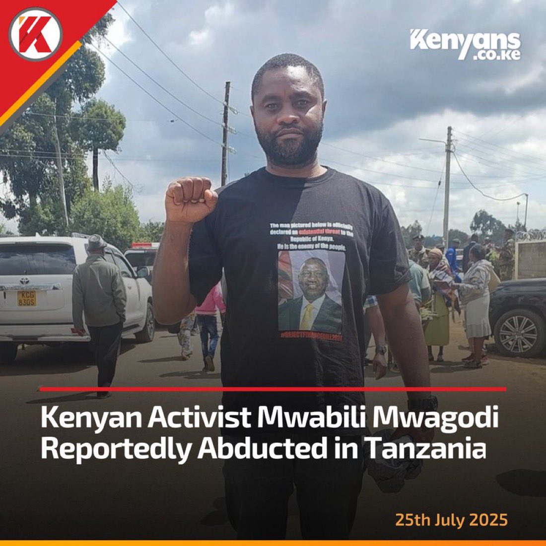 Branicemercy's tweet image. As we celebrate Christmas tomorrow 
Let’s remember Mwabili who lost his job and means to take care of his family after going through only God  knows . 
Talked to him the other day and he is yet to get another job . He still can’t talk about his ordeal without the evidence of pain…