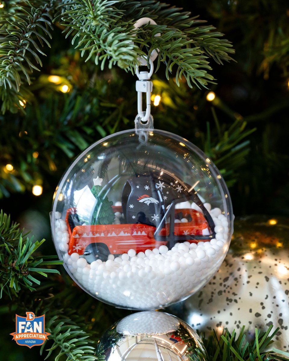 Deck the halls with Broncos spirit 🎄
RT + comment for a chance to win this holiday ornament!