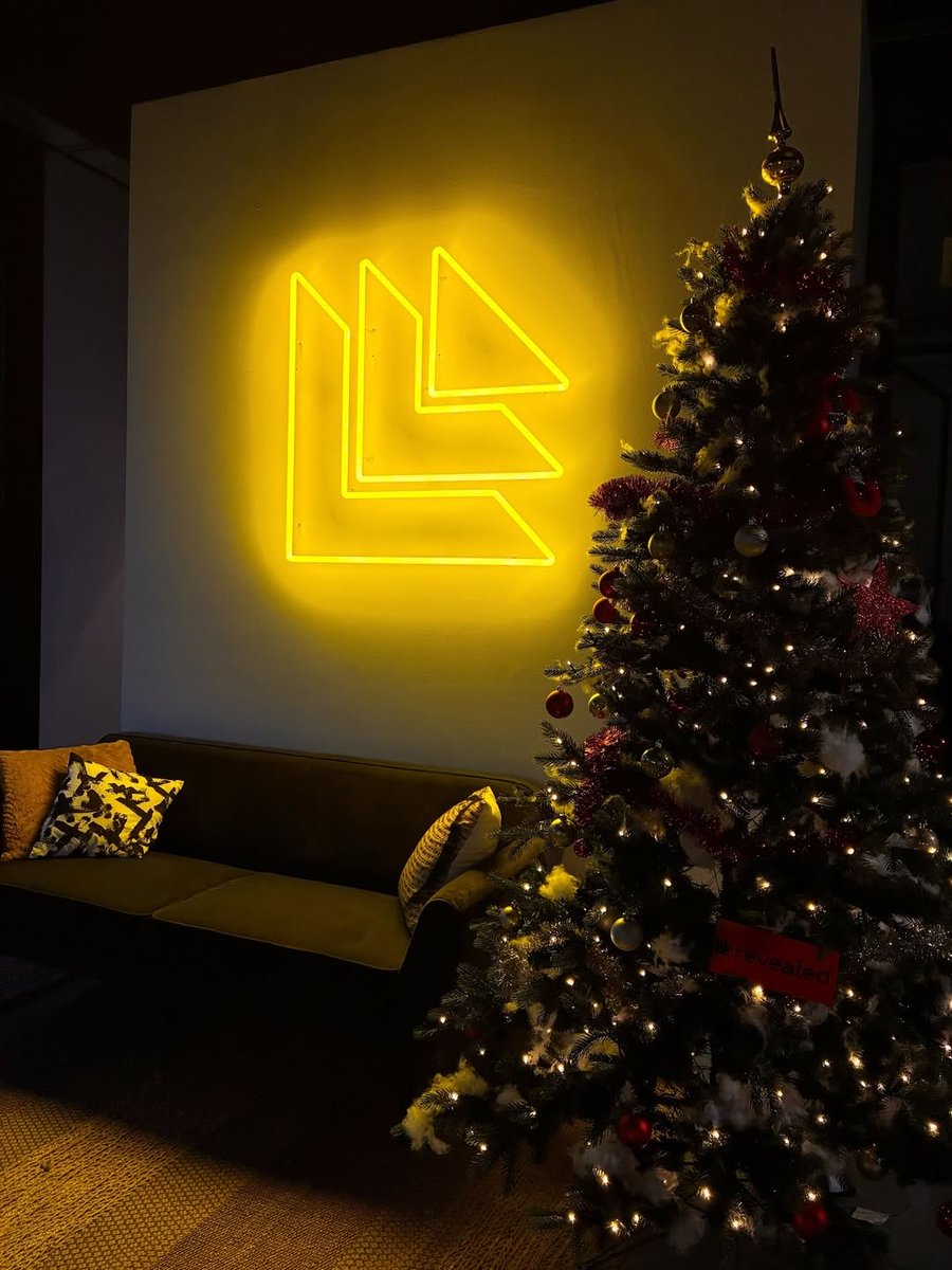 Merry Christmas and Happy Holidays! 🎉

Wishing you all a season full of joy, peace, and endless possibilities. May your heart be filled with love, and may the year ahead bring you even closer to the life you truly desire.

With love and gratitude,
Revealed Spain 🎅🏻🎄