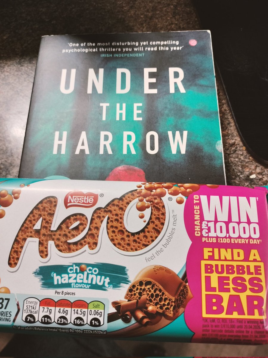 sarahn21952's tweet photo. @ChristmasBkSwap got round to opening my gift from @SarahDevall looking forward to starting it after @onlyconnectuk https://t.co/TXOF7sKLM6