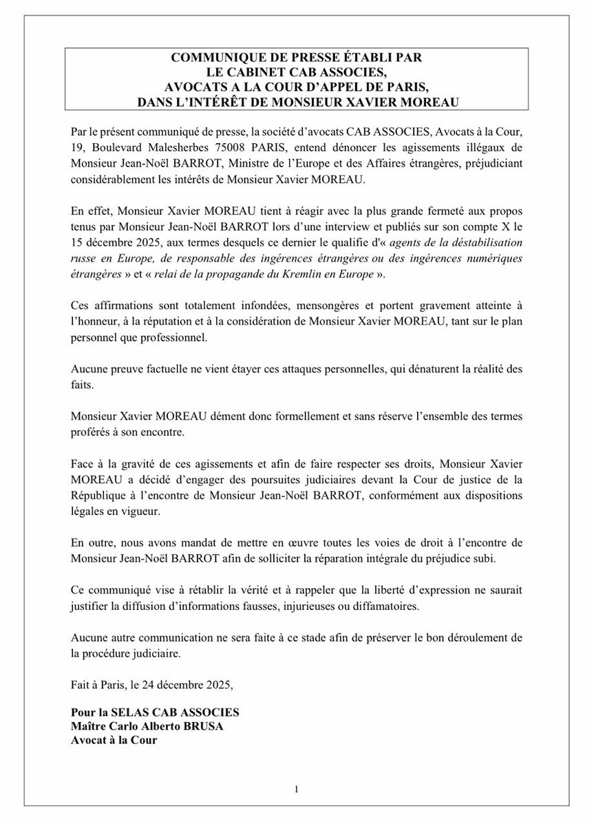 stratpol_site's tweet image. Joyeux Noël ! Jean-Noël @jnbarrot