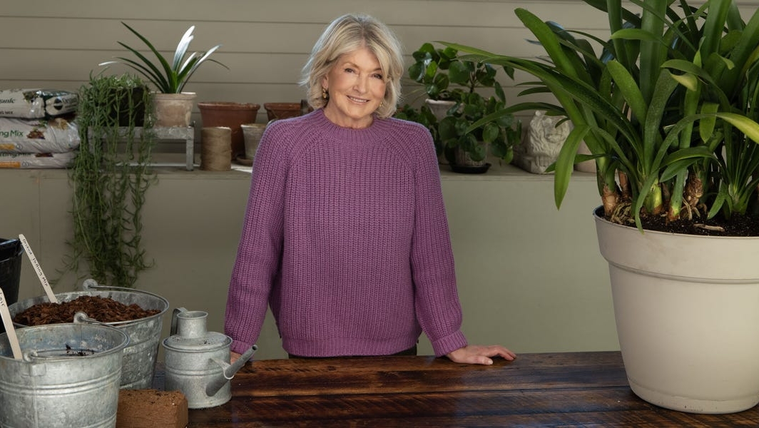 Martha Stewart Shares the Biggest Mistake People Make When Hosting elledecor.com/design-decorat…