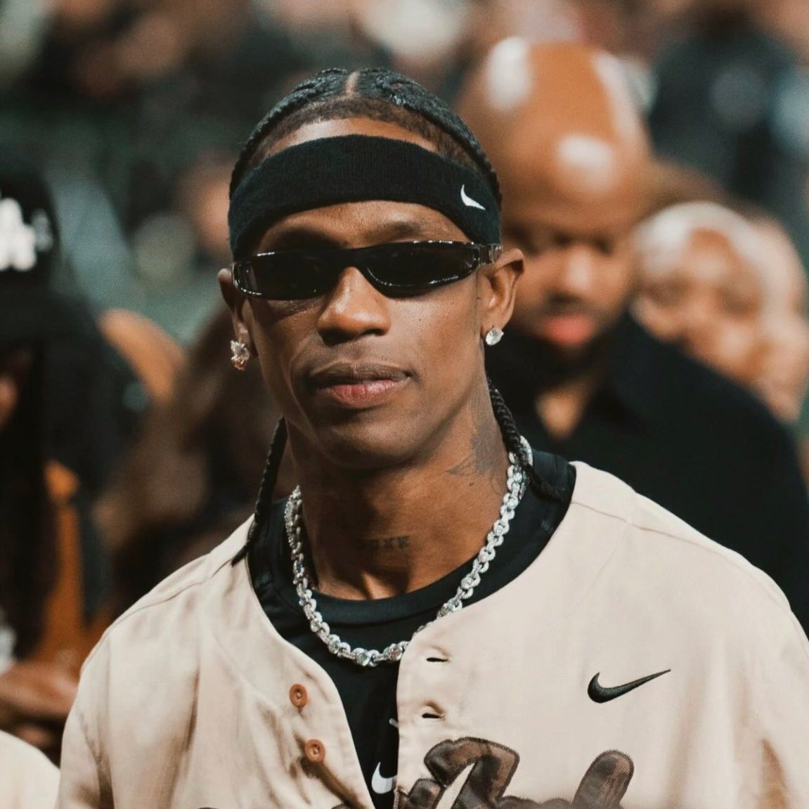 HipHopAllDay's tweet photo. RAP FACT: Travis Scott &amp; Kendrick Lamar were the ONLY rappers to chart a #1 song and a #1 album on Billboard in 2025 🔥🤯

▫️4X4 // JACKBOYS 2

▫️luther // GNX https://t.co/GUYkOG2UOm