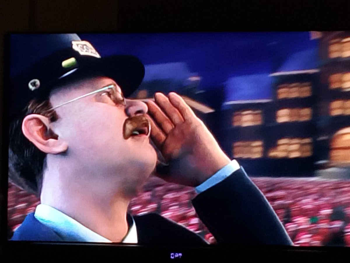 Just like to remind the good folk, that Polar Express is the Best Xmas film