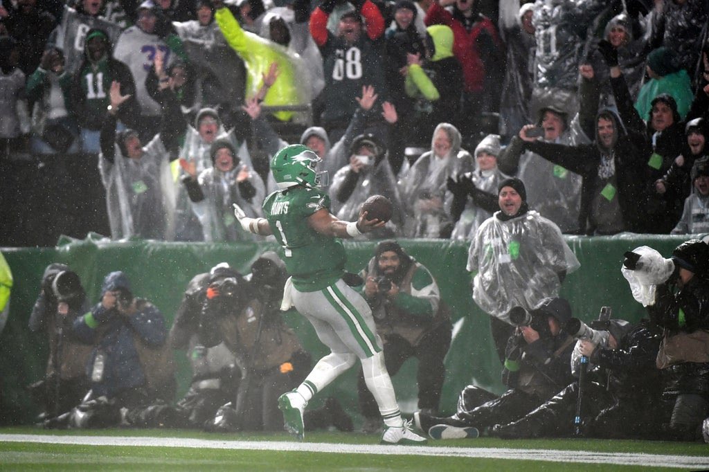 PHLY_Sports's tweet photo. The last time the Eagles played the Bills… https://t.co/htgkZf164G
