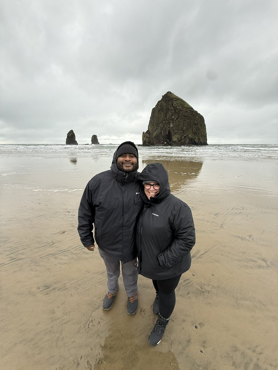 Angela M. Cardwell tweet media