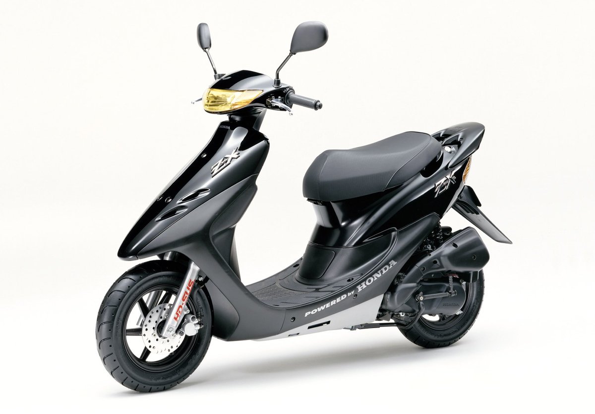 皆さん 聖朝です⁉️ 2スト7.2馬力エンジン 油圧式フロントサス LED付き