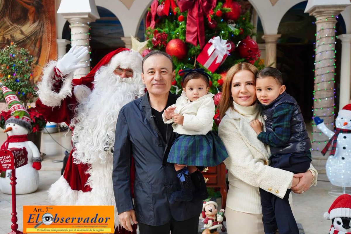 Art7mo's tweet photo. *Que la unión y la solidaridad iluminen nuestros hogares esta Navidad: El gobernador @AlfonsoDurazo Montaño invitó a las familias sonorenses a vivir la Navidad como un tiempo de unión, solidaridad y paz, fortaleciendo los valores que dan sentido a la vida en comunidad. https://t.co/ZOPQq18D2V