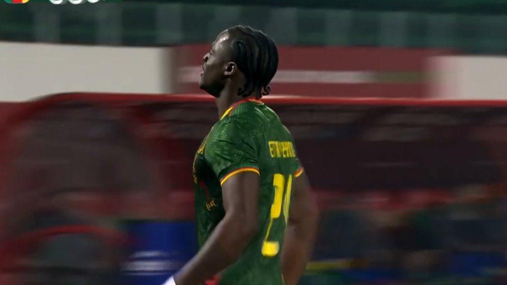 mauritaniefoot's tweet image. Stat incroyable à la CAN !

À chaque fois que le Cameroun 🇨🇲 et la Côte d’Ivoire 🇨🇮 se retrouvent dans la même poule, le vainqueur de leur confrontation remporte la CAN 👀🔥

Voici l’Historique 
✅1984 : 🇨🇲 bat 🇨🇮 (2-0) → Cameroun 🏆
✅ 2000 : 🇨🇲 bat 🇨🇮 (3-0) → Cameroun 🏆
✅…