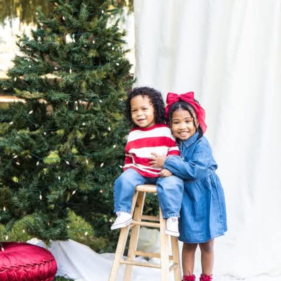 GeShunH2's tweet photo. Hello world

Checc out my beautiful daughter and handsome son:

Azai and Makai Harris

Wish I coul spend Christmas with yall. https://t.co/4Jj3qRagsX