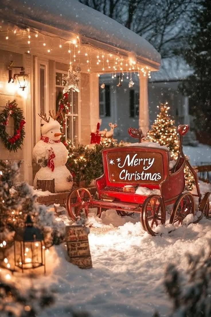 May your holiday season be merry and bright , and the New Year bring you happiness and success .
Merry Christmas and Happy New Year !