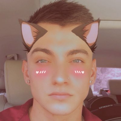 MERRY XMAS MA PEOPLE 😆🎄

THIS WAS YEAR I CAME OUT THE CLOSET SO THANKS TO ALL THE SUPPORTERS!! 

#AV8SZN 

MIGHT GET A A CERTAIN DOWNSTAIRS TATTOOED NEXT YEAR... WHOS KNOW 🍆

PEACE OUT MY HOMIES 😄