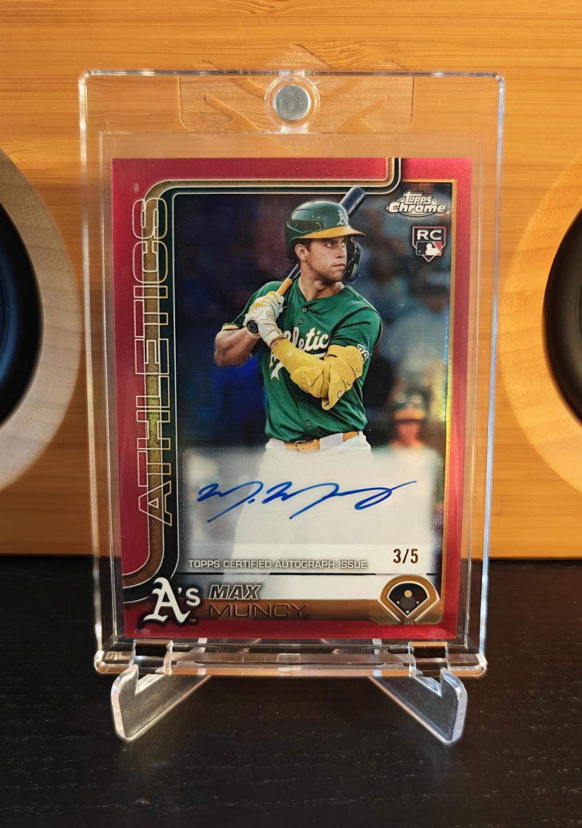 JoeyOcards's tweet photo. Max Muncy 2025 Topps Chrome Red Refractor #/5 Auto
#maxmuncy #athletics #topps #toppschrome #redrefractor https://t.co/C4DTx1xfVl