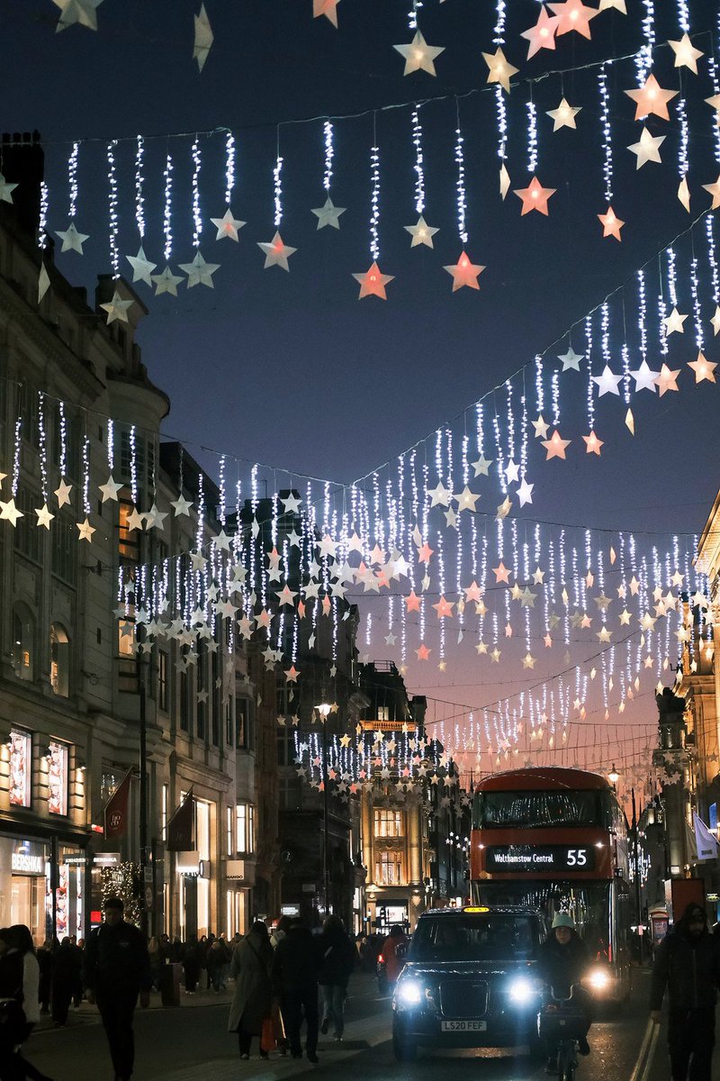 Rubykxzu's tweet image. 🎄 Merry Christmas everyone 2025! Rest well and dream sweet tonight.