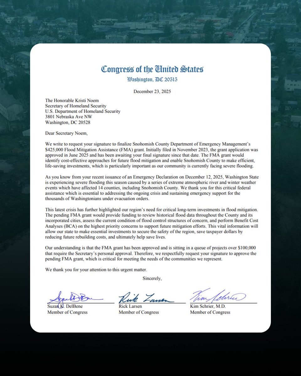 RepDelBene's tweet image. In light of recent flooding across WA, @RepRickLarsen @RepKimSchrier &amp;amp; I are calling on Homeland Security Secretary Noem to release $425,000 in already approved flood mitigation funding for Snohomish County immediately so first responders have the resources &amp;amp; information they…