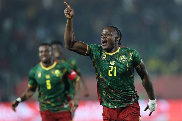 AllezLesLions's tweet image. 🔴 Le Cameroun mène 1-0 face au Gabon à la pause. 🦁🇨🇲

Comment avez-vous trouvé nos Lions indomptables sur cette première période ? 🤔