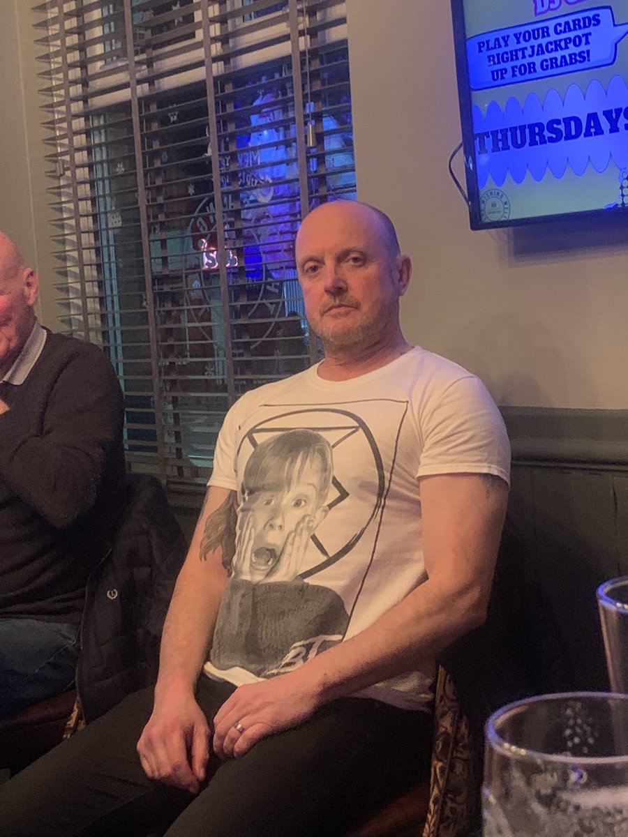 Lauren Haslam tweet media