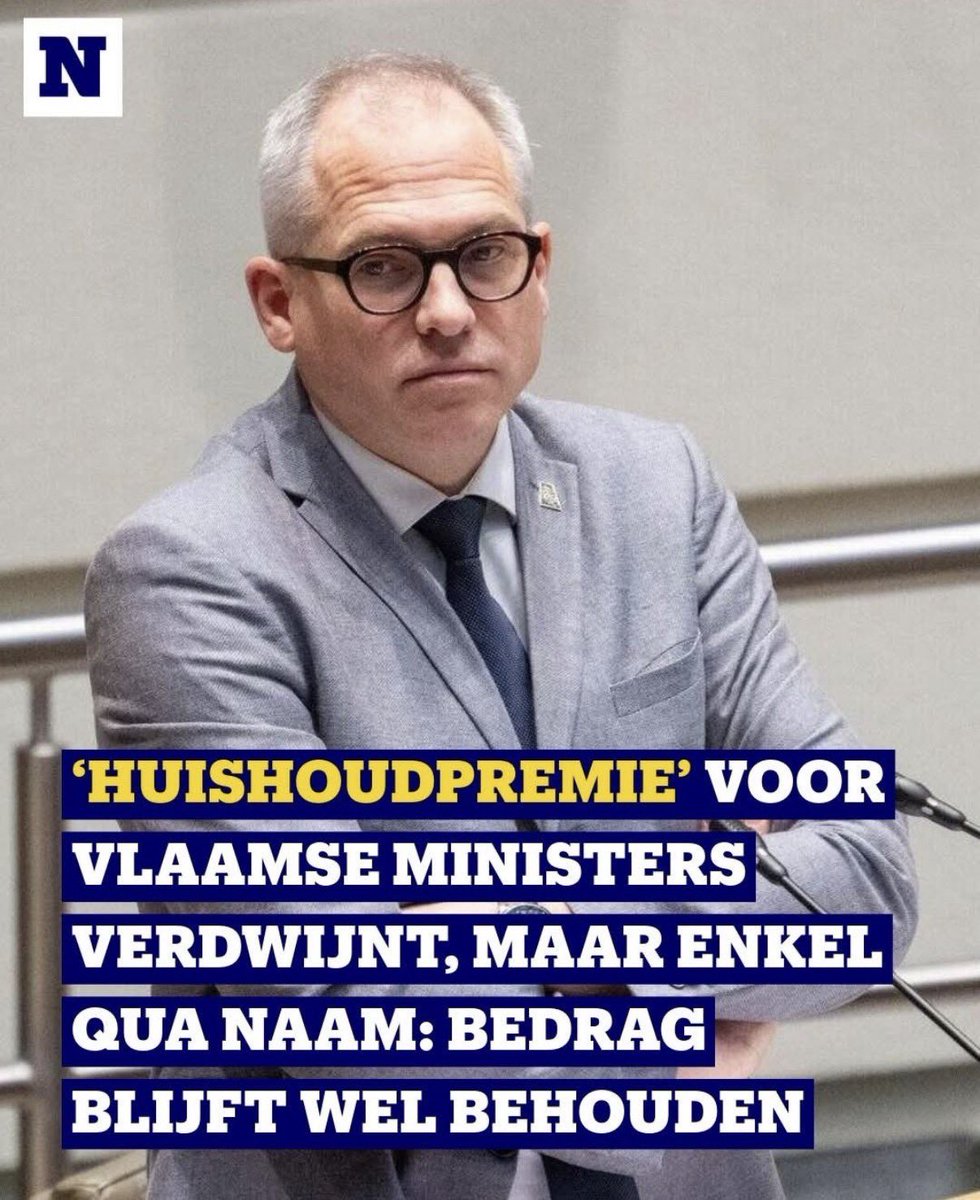 VincentVandep8's tweet image. Kerst is niet voor iedereen gelijk.

”Wij ministers verdienen 21.500 Euro per maand en blijven een bijkomend bedrag van 1.150 Euro erbij krijgen”…

“We zeggen dat we geen woontoelage meer krijgen en we noemen dat ‘extraatje’ anders en blijven het elke maand op onze rekening…