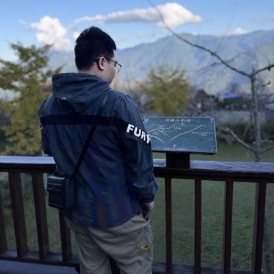 #NewProfilePic (新個人資料照片)