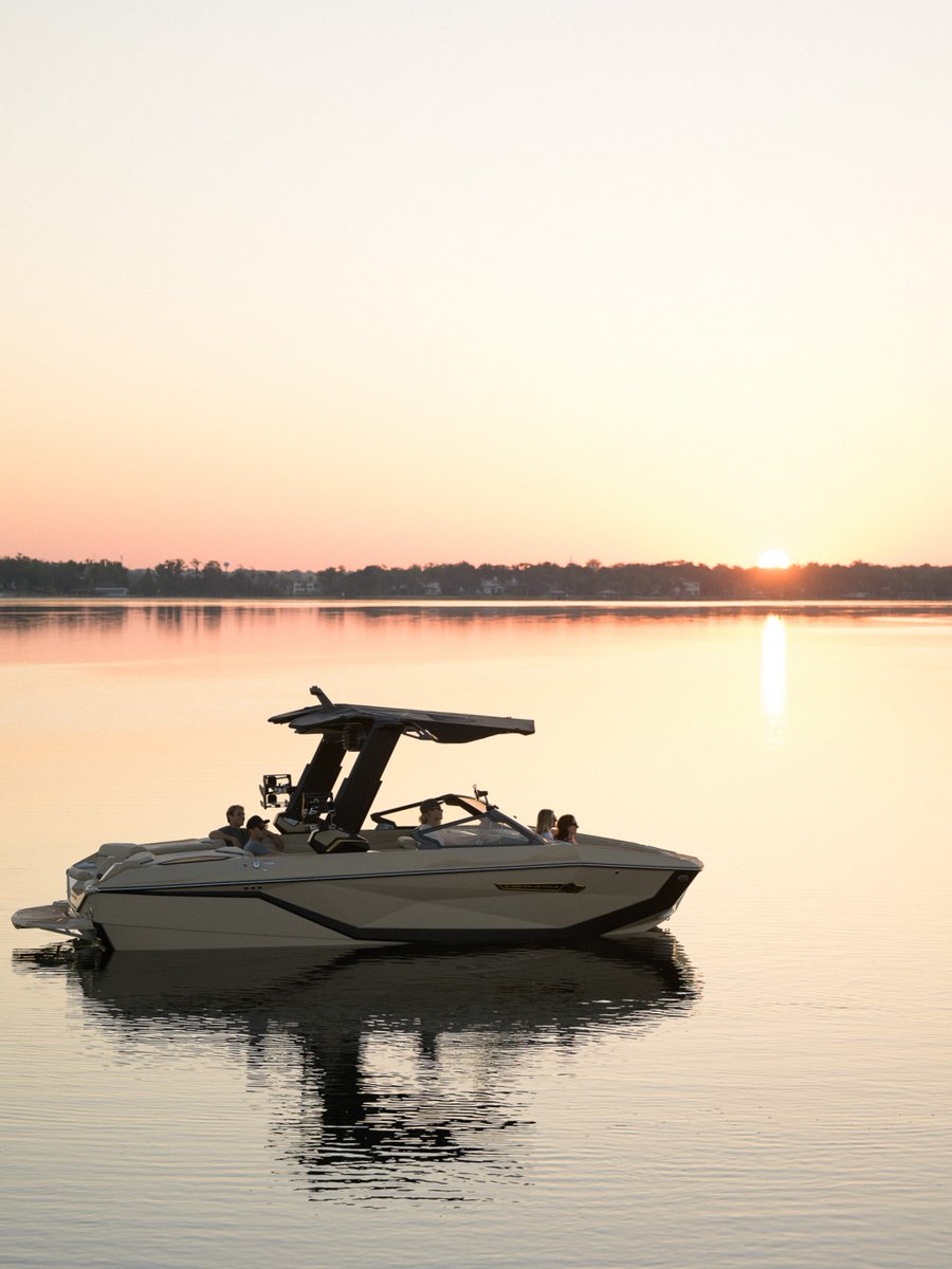 Golden hour glass 🌅