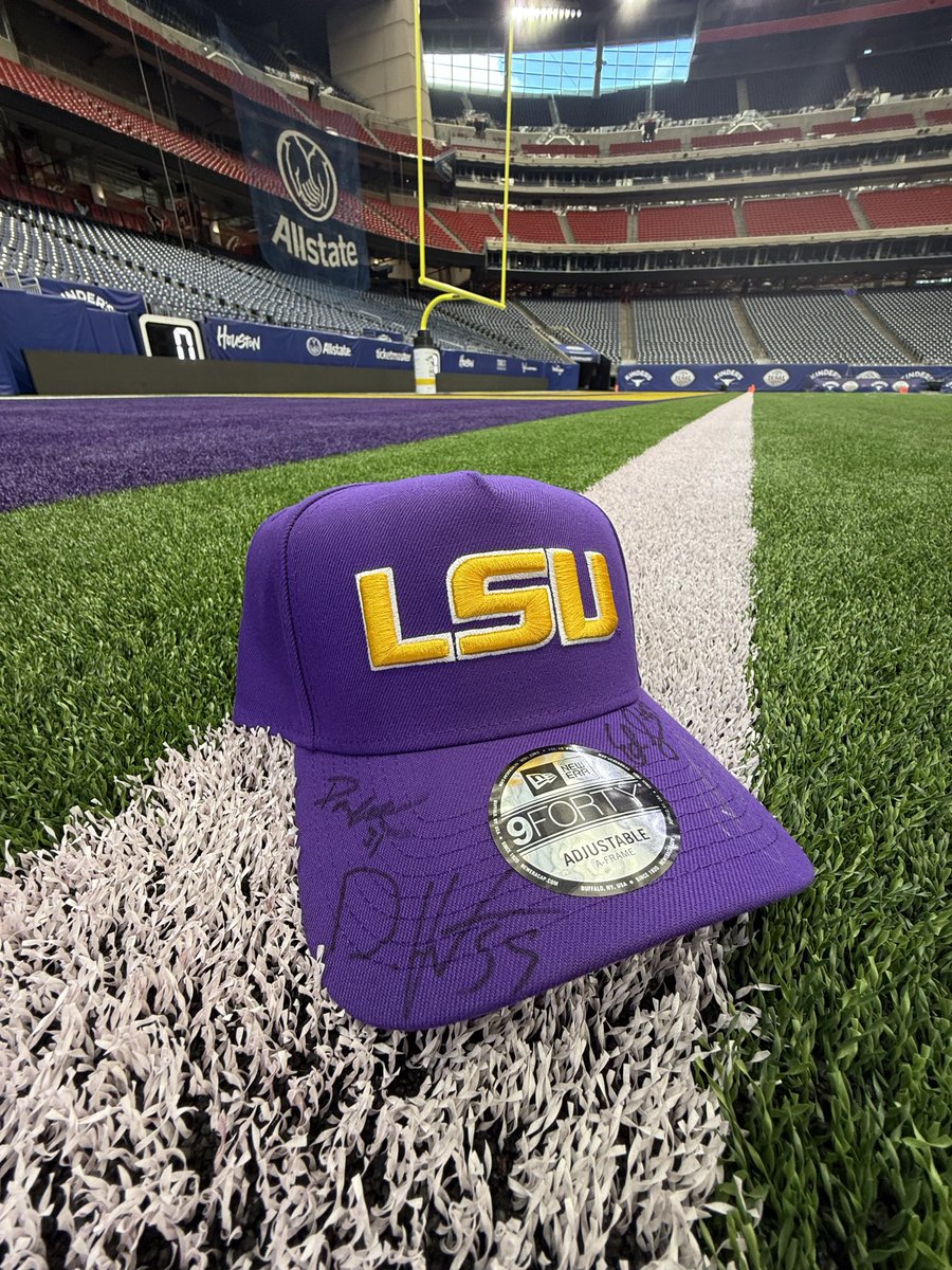 LSSEtexans's tweet image. Drop your game prediction below for a chance to win an LSU hat signed by Derek Stingley Jr., Danielle Hunter, Ed Ingram, and Damone Clark ‼️