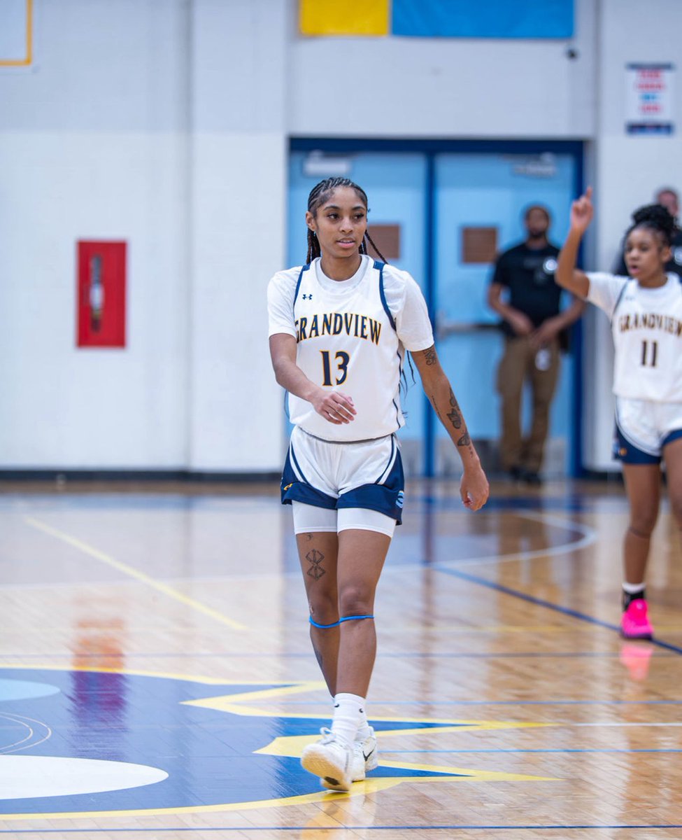 LariahTucker10's tweet image. Ending off the semester with a 7-1 record! Excited for the rest of the season! @WrightStuartc 

16.4 PPG
7.6 RPG
3.8 SPG
1.4 APG