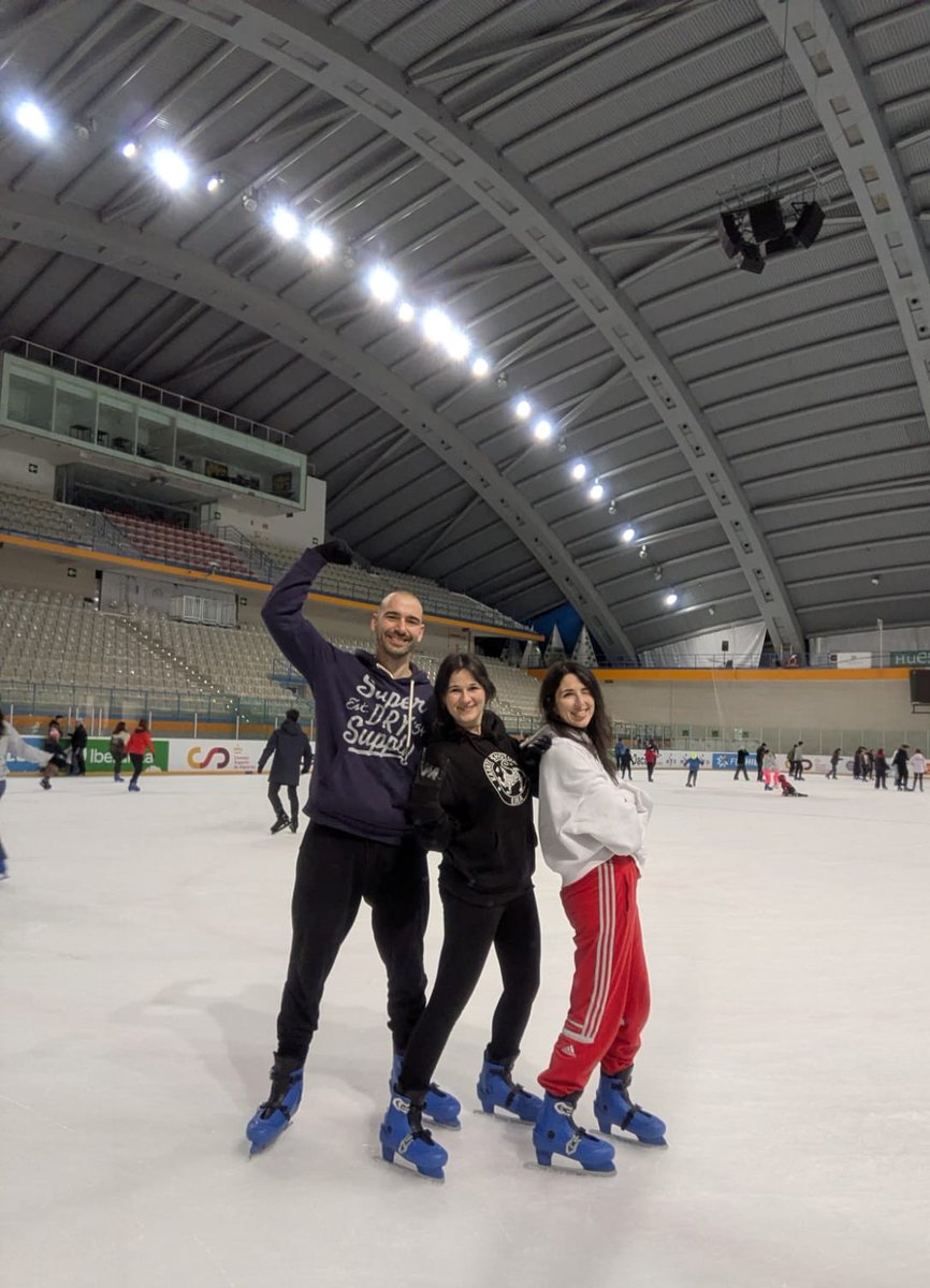 Nakkuchan #ExodoDeLosDragones tweet media