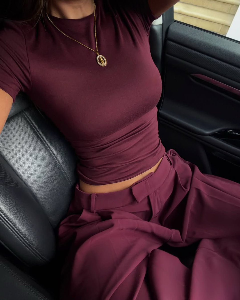 revesrosess's tweet image. 