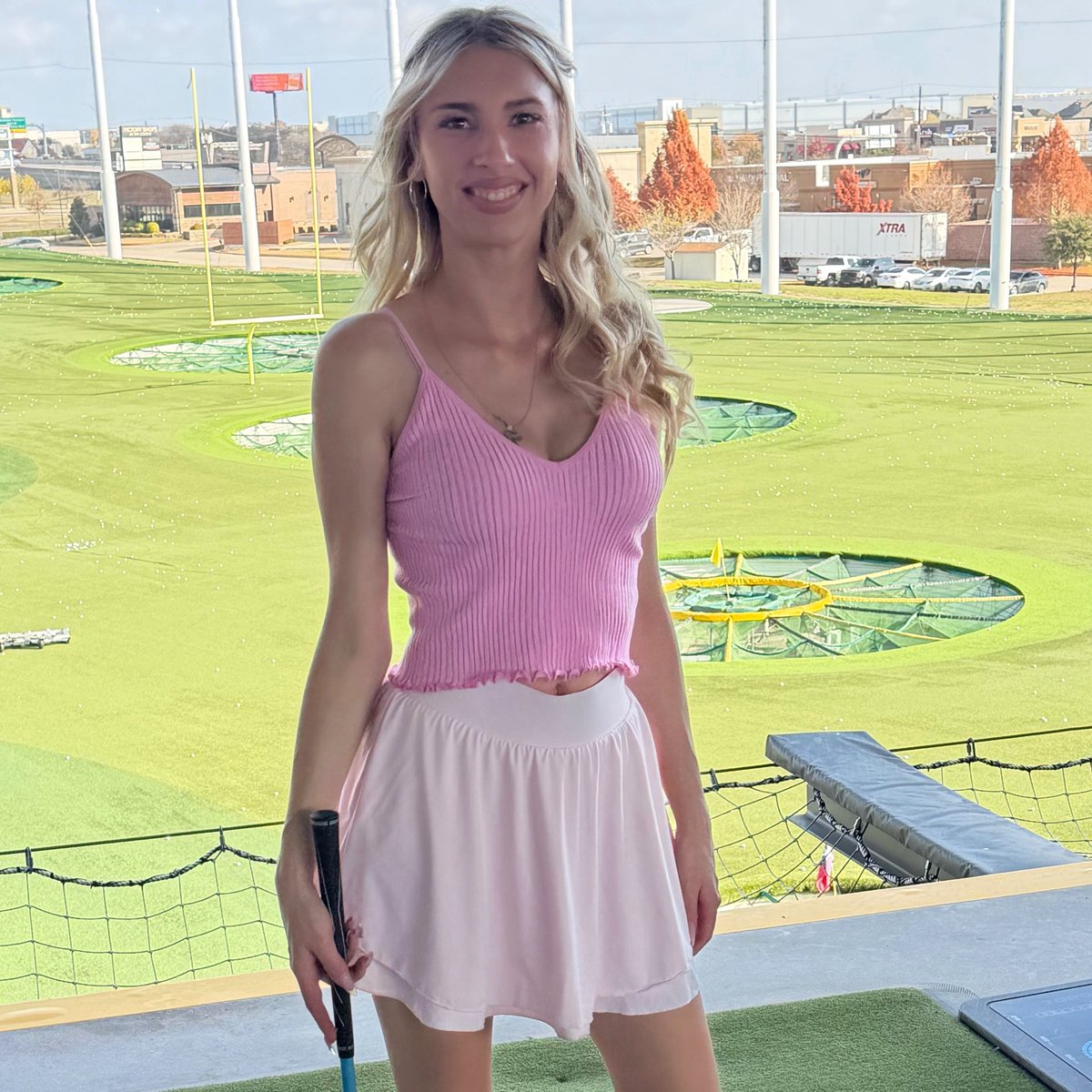 scottmichaelj's tweet photo. Enjoying a #beautiful warm and sunny #ChristmasEve 🎄day with #BAE @Topgolf hitting some balls and having a small bite to eat. https://t.co/pAIQFY55cK