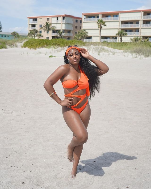 BullyingDorks's tweet image. christmas on the beach