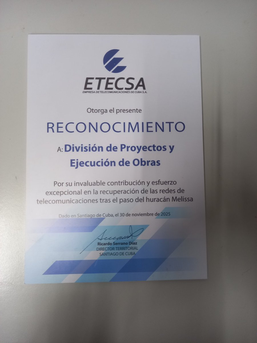 Otro reconocimiento merecido a nuestras brigadas, por su ardua labor en la recuperación de las redes de telecomunicaciones tras el paso del huracán Melissa. 
#EtecsaConCuba
#GenteQueSuma
<a href="/etecsa_dvpe/">Comunicación DVPE ETECSA</a>
@DEOIT
<a href="/maykel_qui99995/">Maykel Quintana</a> 
<a href="/GMata90/">Geanfranco Mata</a> 
<a href="/AnibalAndres67/">Anibal Andres Zayas</a>