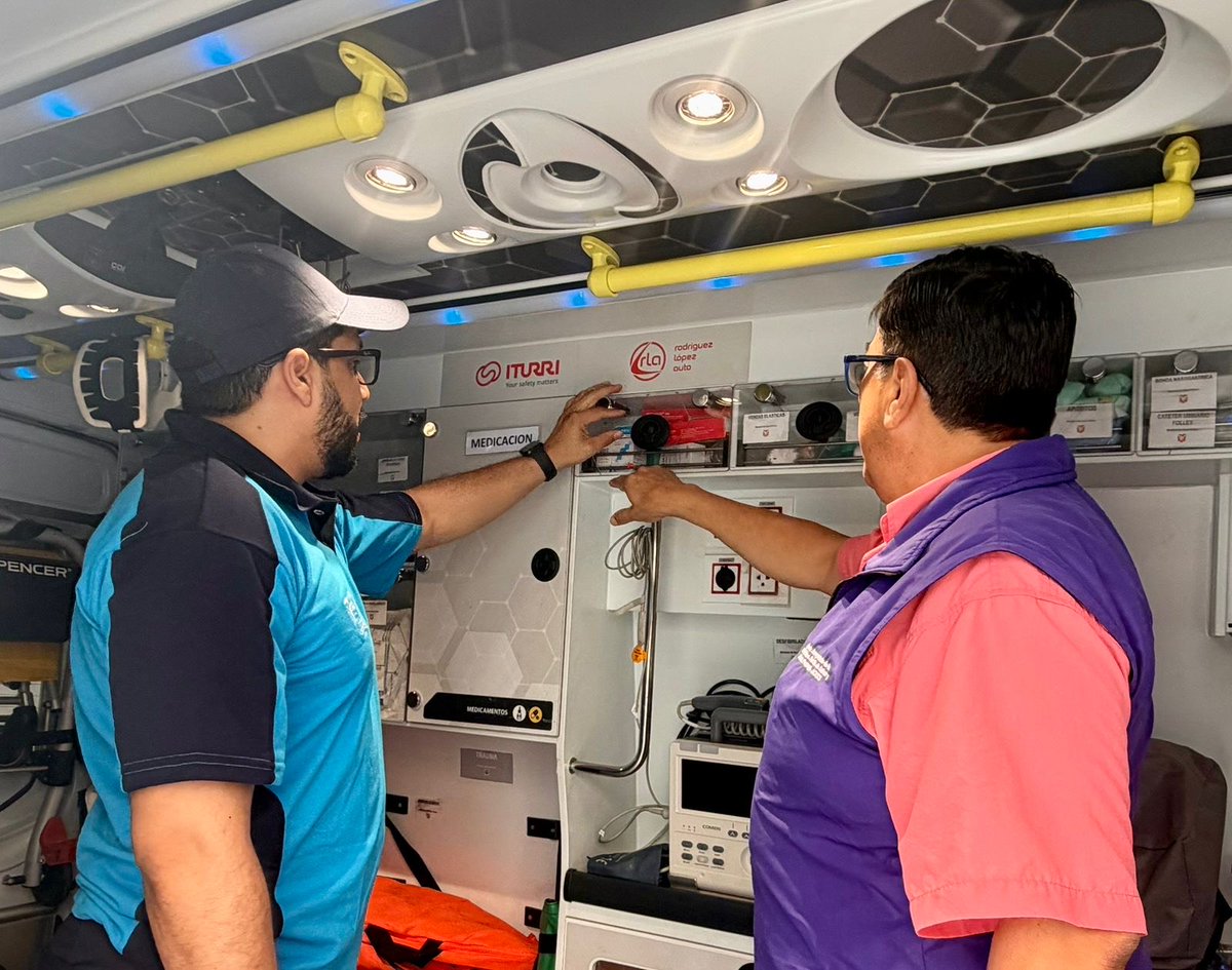 Acess_Ec's tweet image. 📷 #Guayaquil | 📷📷 La #ACESS realizó la inspección a una ambulancia de soporte vital  avanzado de @Salud_Ec, verificando el cumplimiento de todos los requisitos técnicos, normativos y de calidad para garantizar una atención segura y oportuna a la ciudadanía.

#ElNuevoEcuador