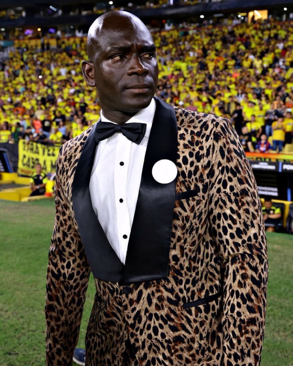 Joacmillo's tweet image. Mi vieja: no te vayas a vestir tan temprano eh.

Yo a las 6 de la tarde: