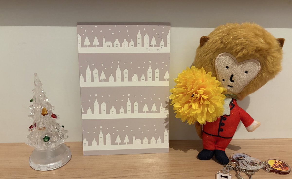 ストキンさんから素数なクリスマスカードが来たよ🥰なんかすきま風が