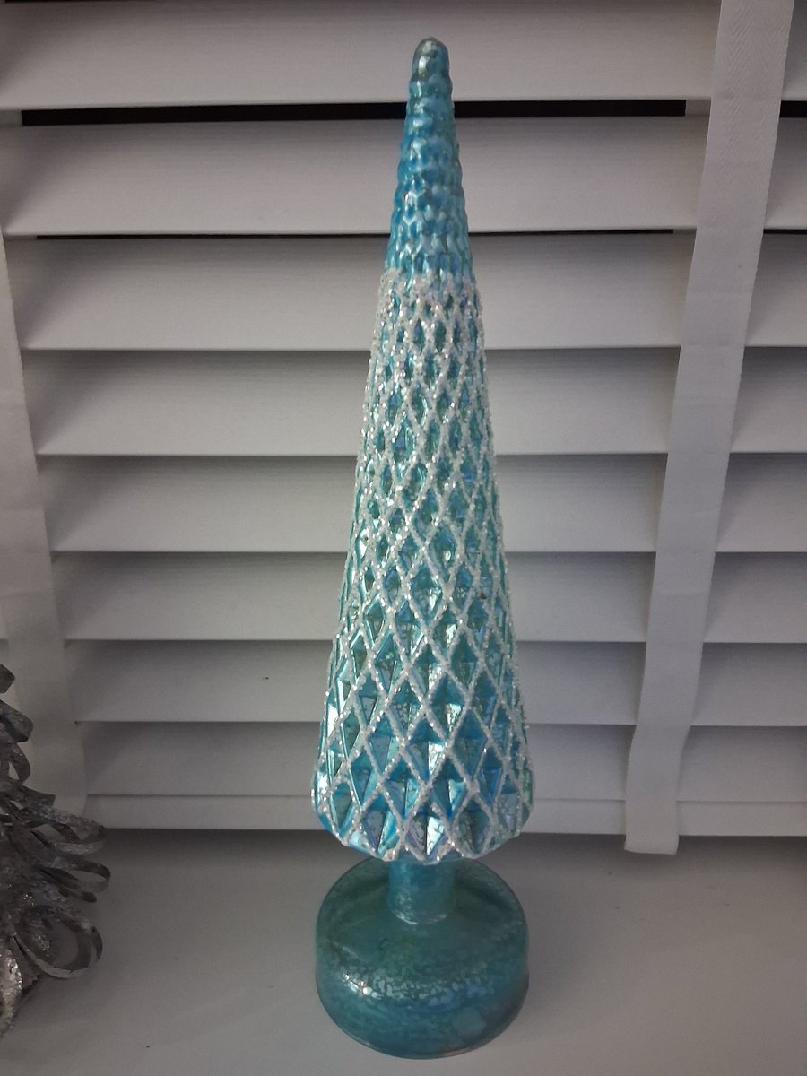 YPudding254's tweet image. When even your mums Xmas decorations remind you what a bottom you are 🤣🤣