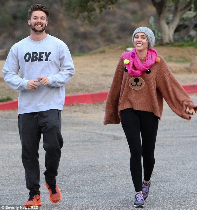 miley cyrus archive tweet media