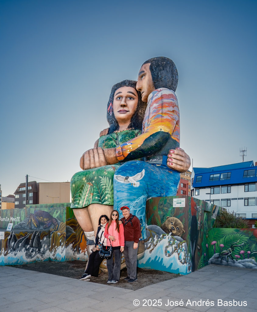 BasbusJose's tweet image. En nombre de mi familia y el mío propio, les enviamos desde Puerto Montt, Chile, un afectuoso saludo por las Fiestas Navideñas y deseos de que el 2026 sea un mejor año para todos! Felices Fiestas!!!