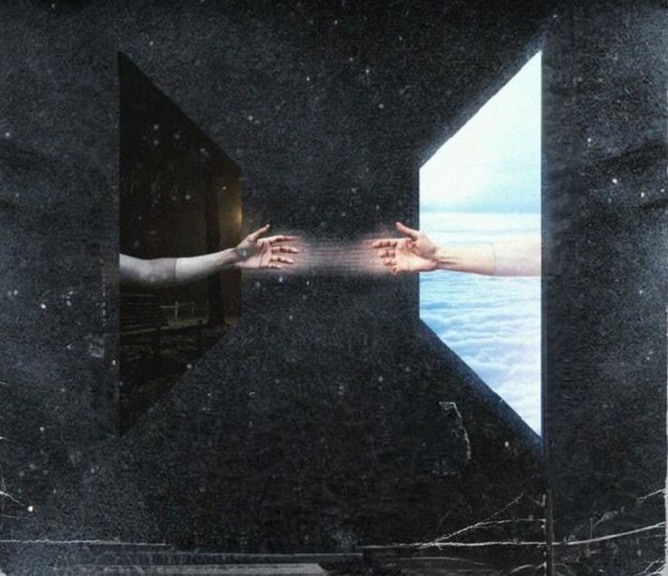 Nightbloomc's tweet image. “When I’m holding your hand, the rest of the world remains just a blurred background.”