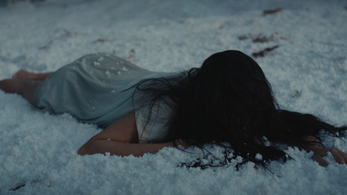 Mari Ibarra has gone to sleep EXTRA early to ensure she gets a visit from Santa!